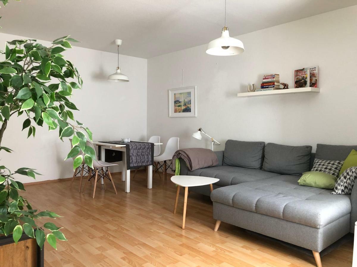 Parkplatz Und Balkon - Burberg'S Heimathafen In Wiesbaden Ngoại thất bức ảnh